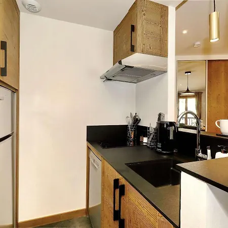 Renove 42m² - 4 Pers - 1550, Sud, Skis Aux Pieds, Proche Centre, Parking Inclus - Fr-1-631-121 Апартаменты *